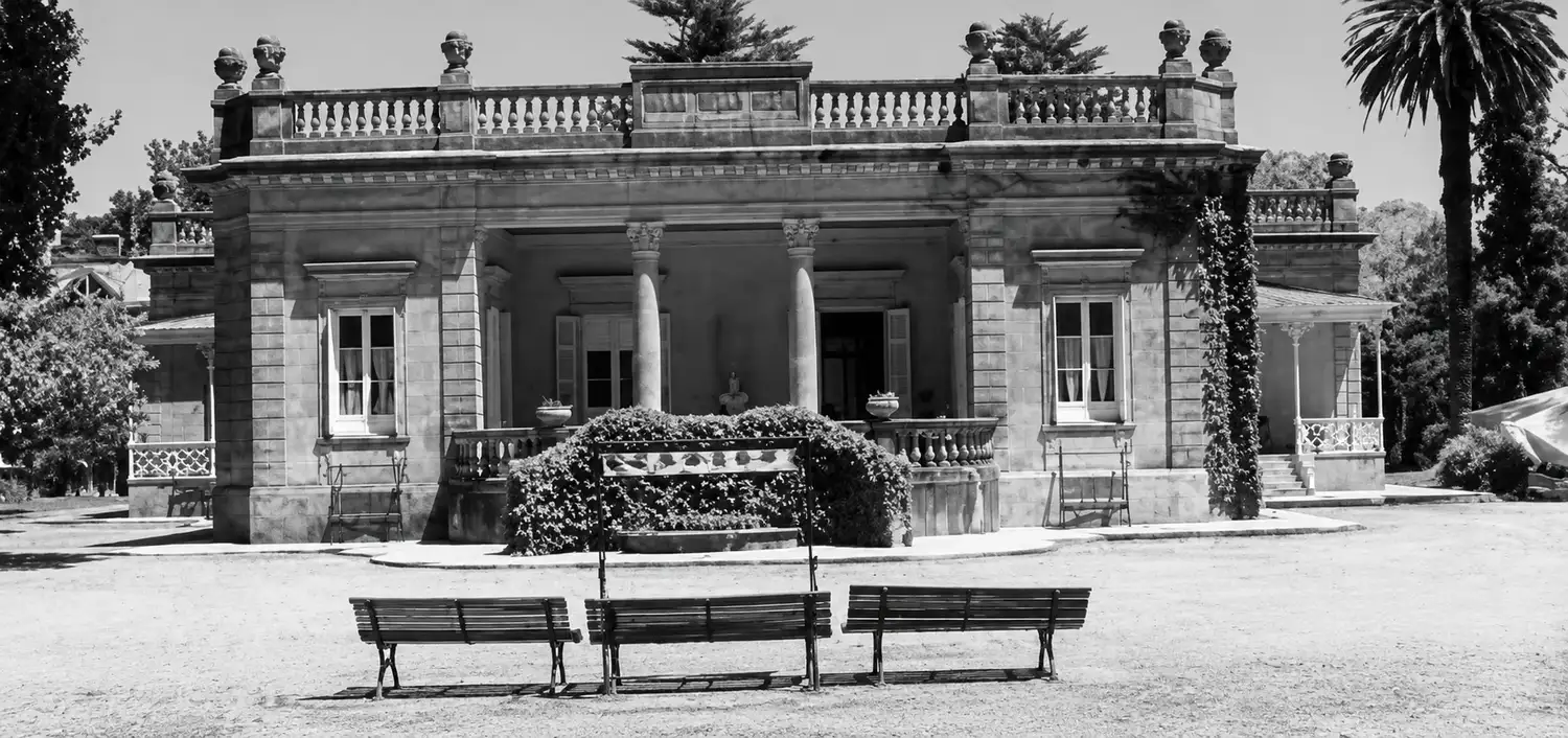 La antigua residencia señorial, escenario del desenfreno pasional.
