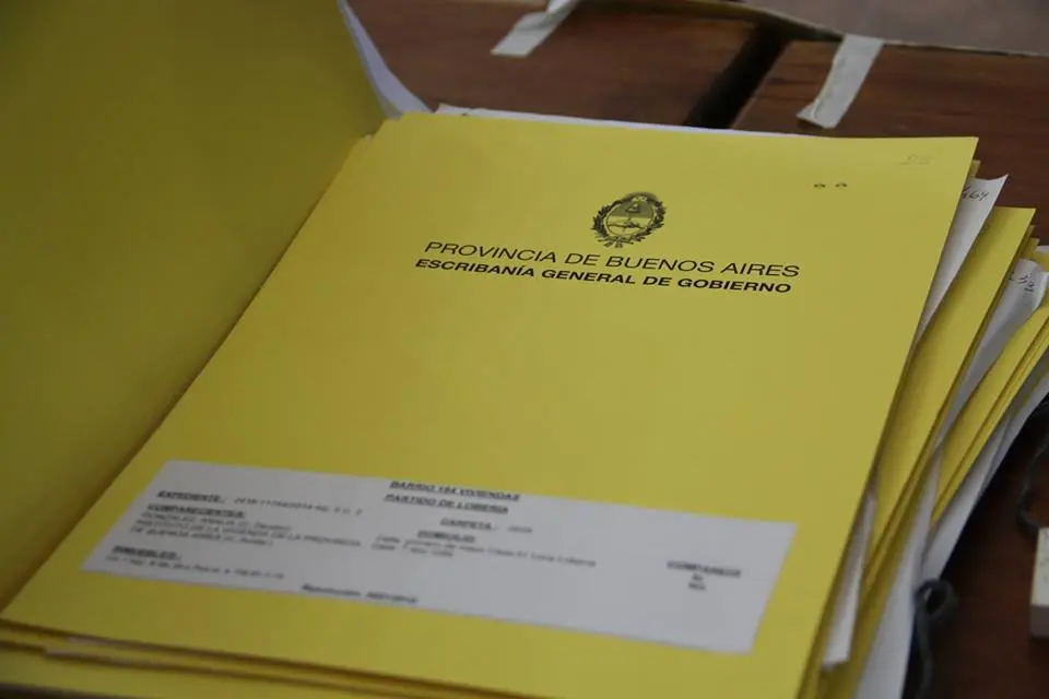 LOBERIA: Entrega de 136 escrituras a familias locales