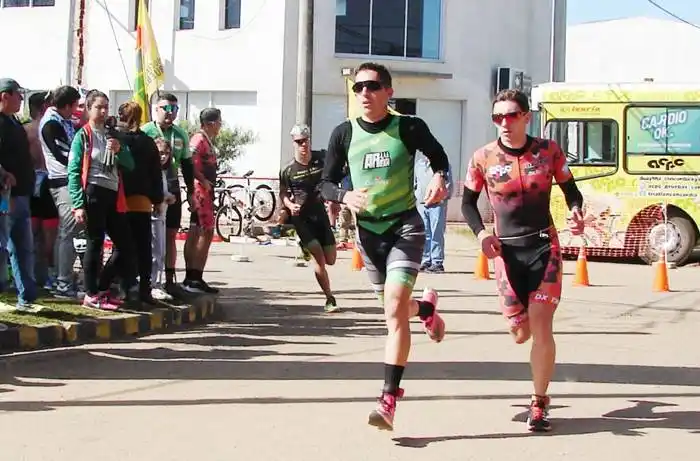 Se corre en San Salvador la quinta fecha del Duatlón del Río Uruguay