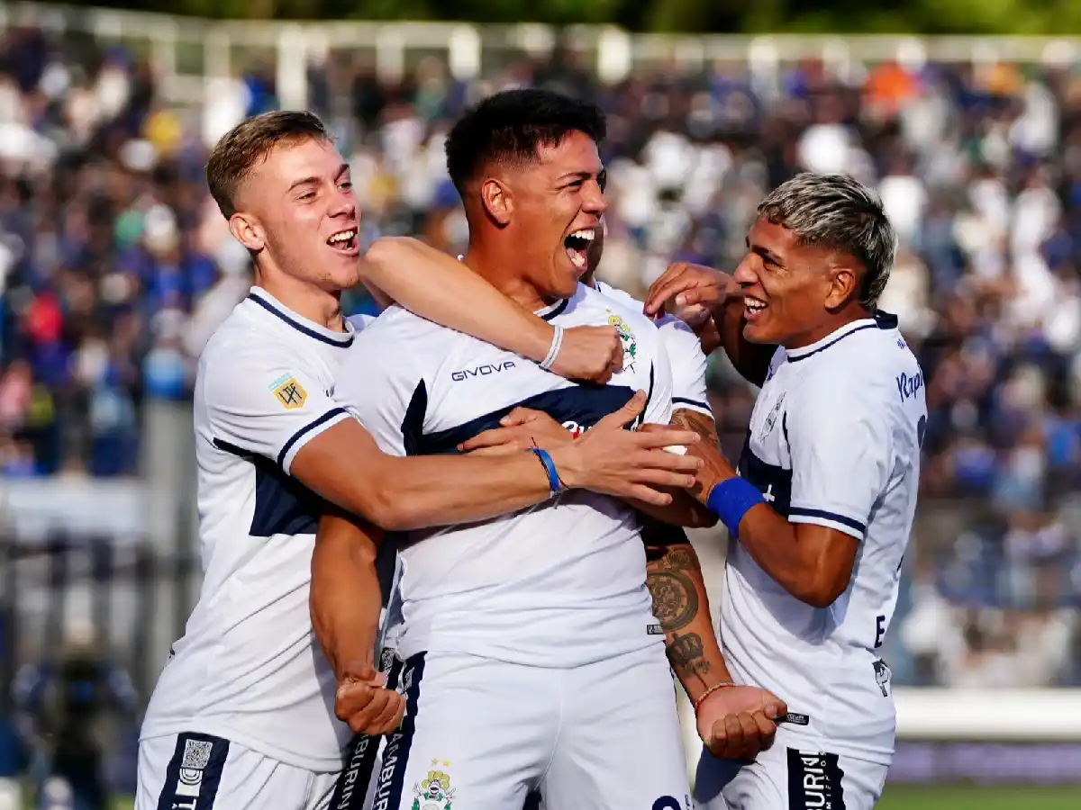 Gimnasia obtuvo su primera victoria