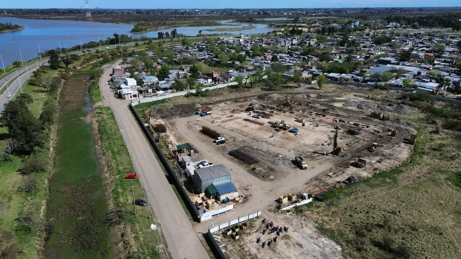 El ministro brindó detalles sobre el avance de la obra.