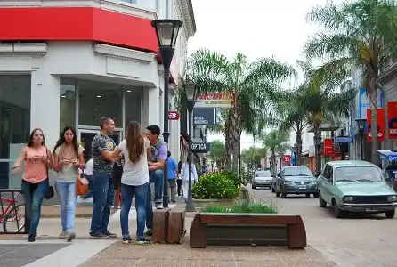 Con probabilidades de lluvia, continuará nublado 