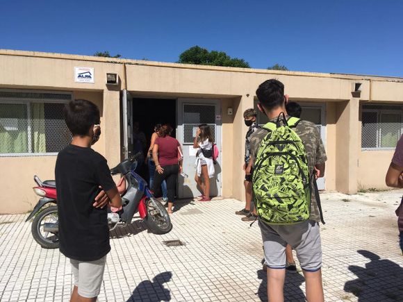 Vuelven las clases con “presencialidad plena” a partir del miércoles