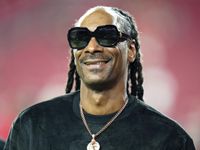 Snoop Dogg incursiona en el arte y subasta una de sus obras por 70 mil dólares