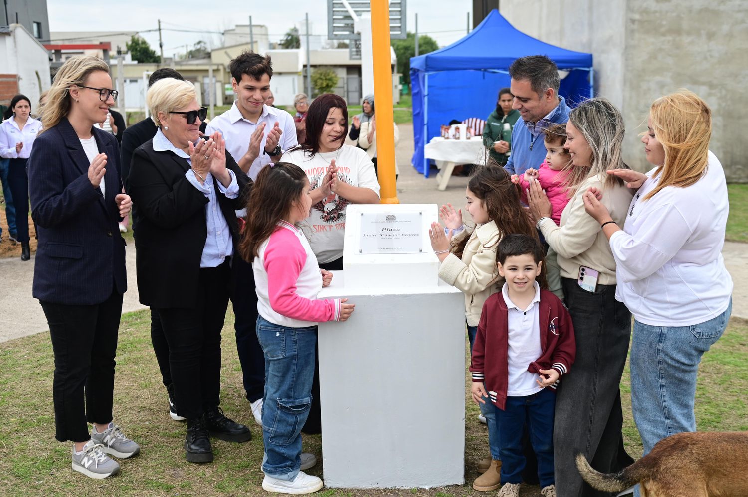 Designaron a una plaza del Barrio Vicoer Rioja en honor al deportista  Javier “Conejo” Benítez