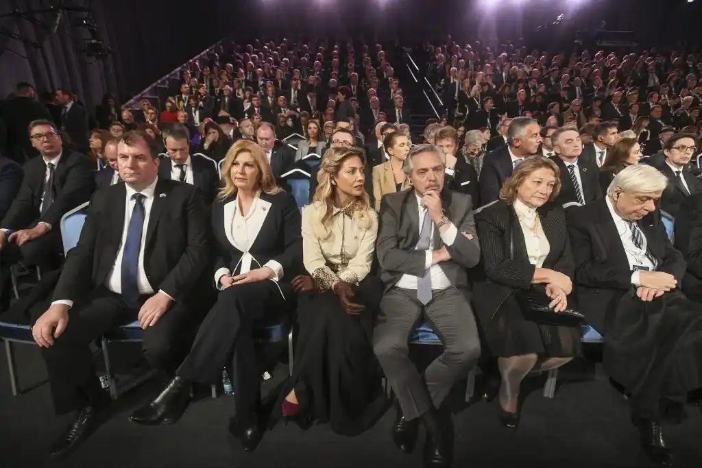 Alberto Fernández participó en Israel del foro contra el antisemitismo