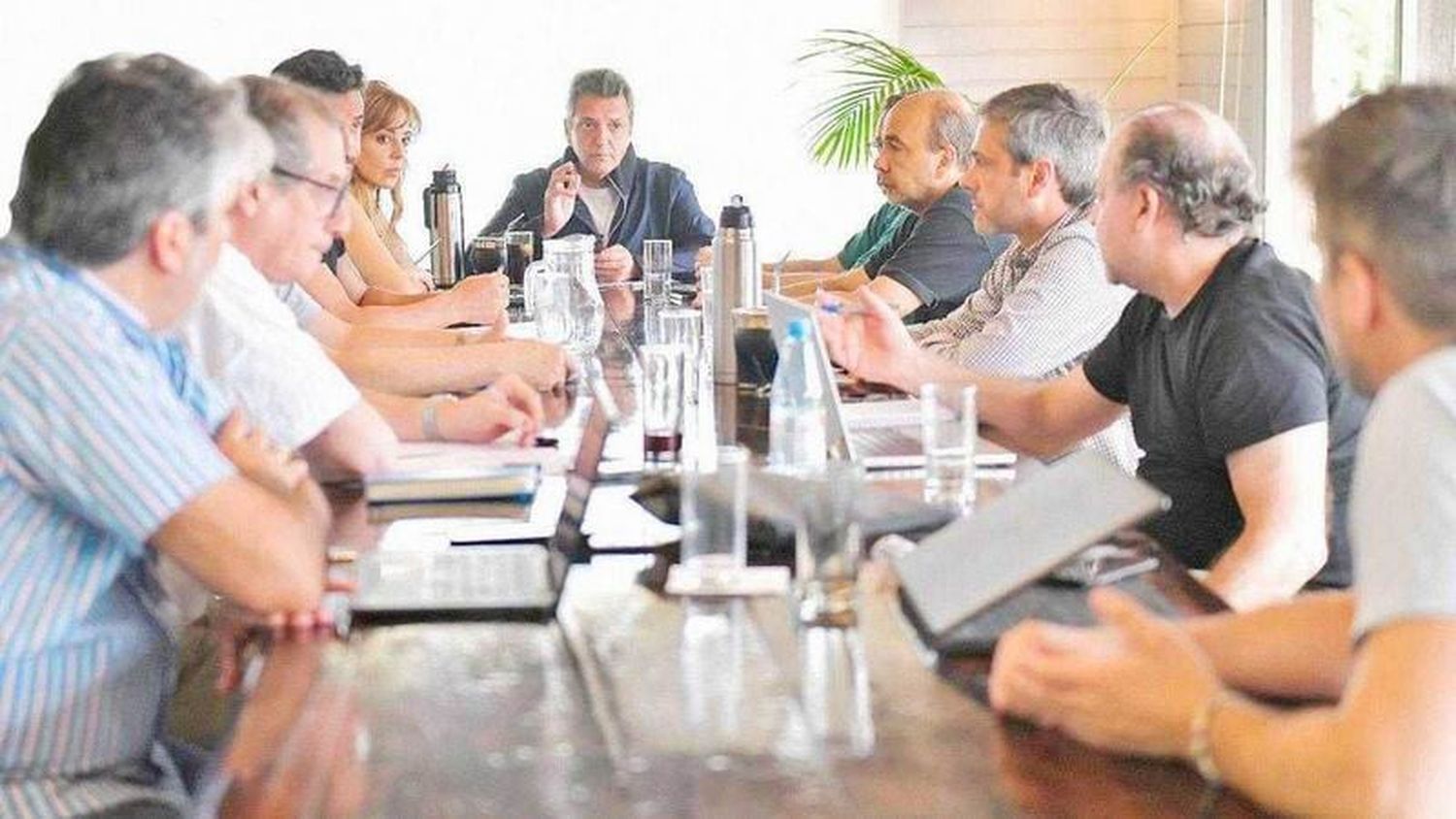 Massa avanzó con reuniones de trabajo