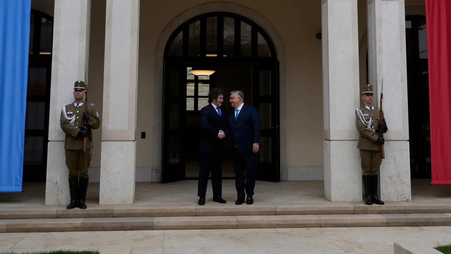 Aliados. Milei y el primer ministro Víktor Orbán, en Budapest. Oficina del Presidente.