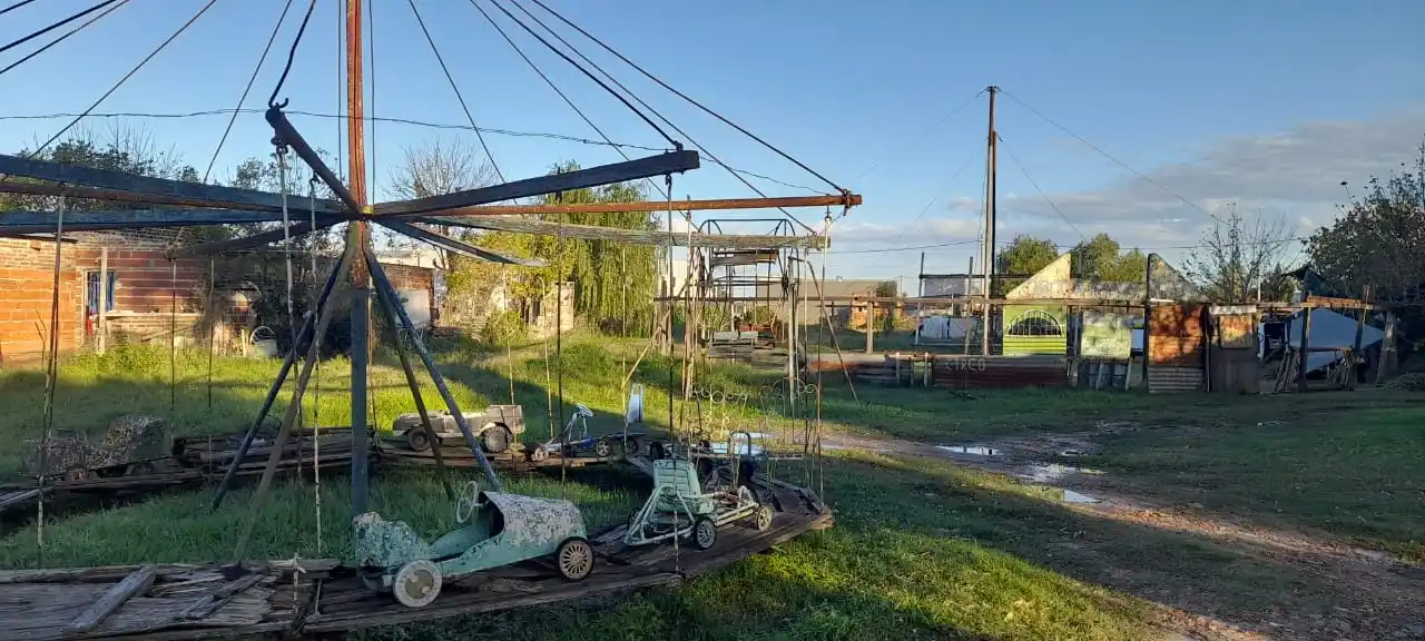 Abandono y recuerdos: el circo de los Hermanos López, una historia atrapada en el tiempo
