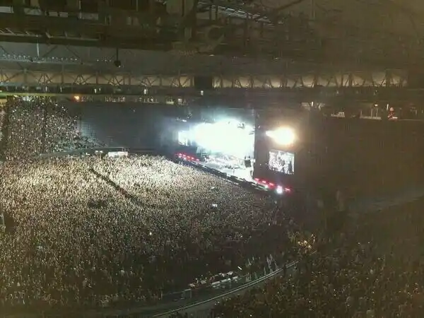 La fuerza demoledora de Metallica se hizo sentir en el Estadio Único de La Plata