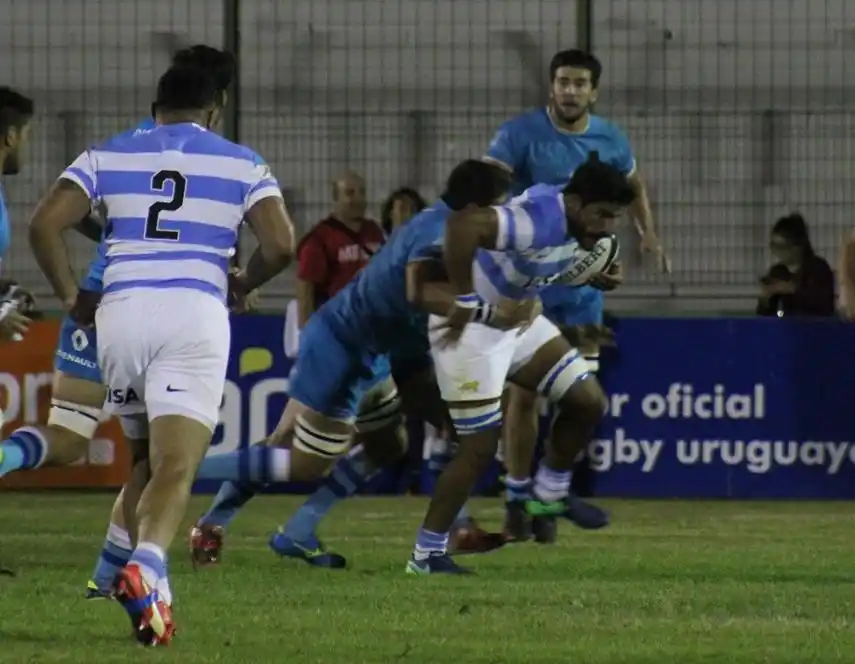 Argentina XV consiguió un  valioso triunfo sobre Uruguay