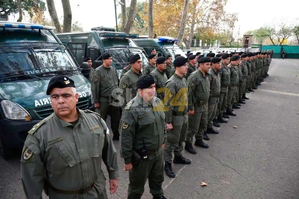 Alberto Fernández recibe a Omar Perotti y Pablo Javkin por reclamo de seguridad