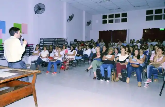 Presentaron el concurso “AmigArte con la basura”
