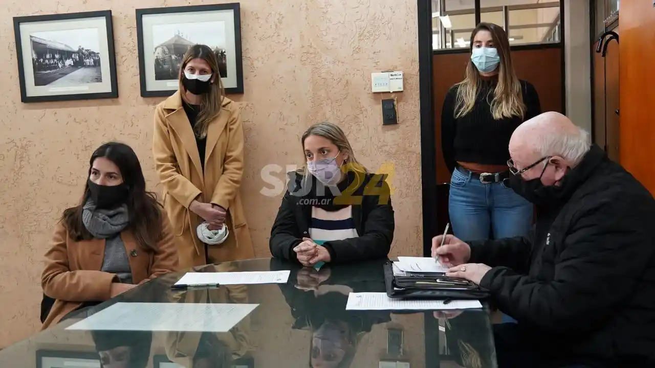 Firmat: se firmaron nuevos convenios del Programa Municipal “Mi primera experiencia laboral”