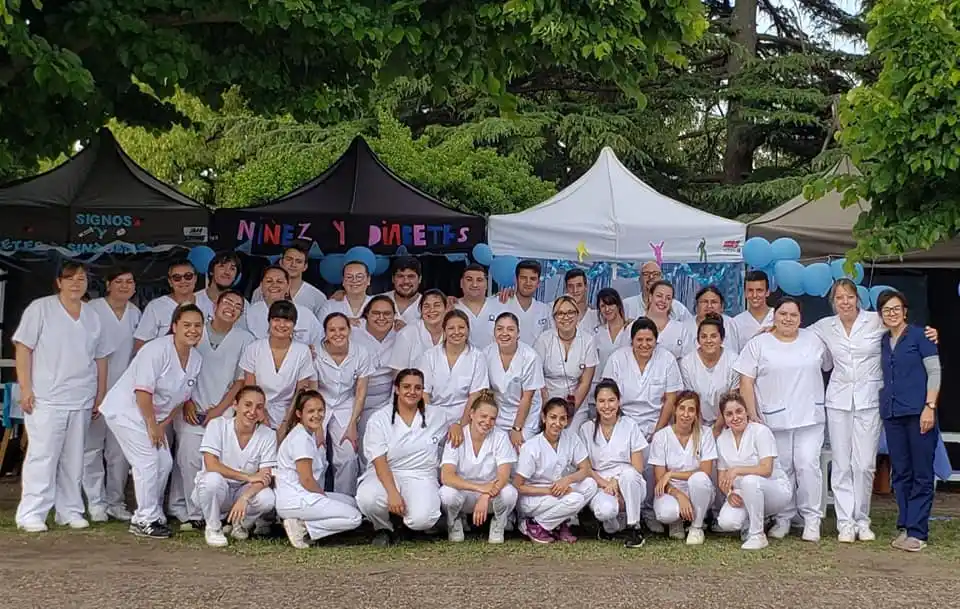 Alumnos de enfermería realizaron controles por el mes de la diabetes