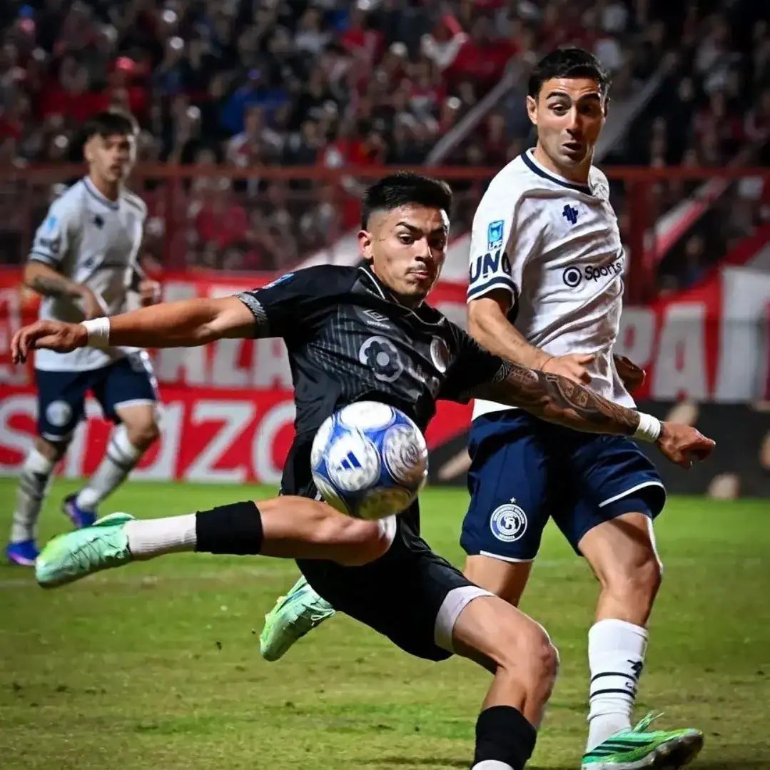 Argentinos Juniors comparte la punta con Boca.