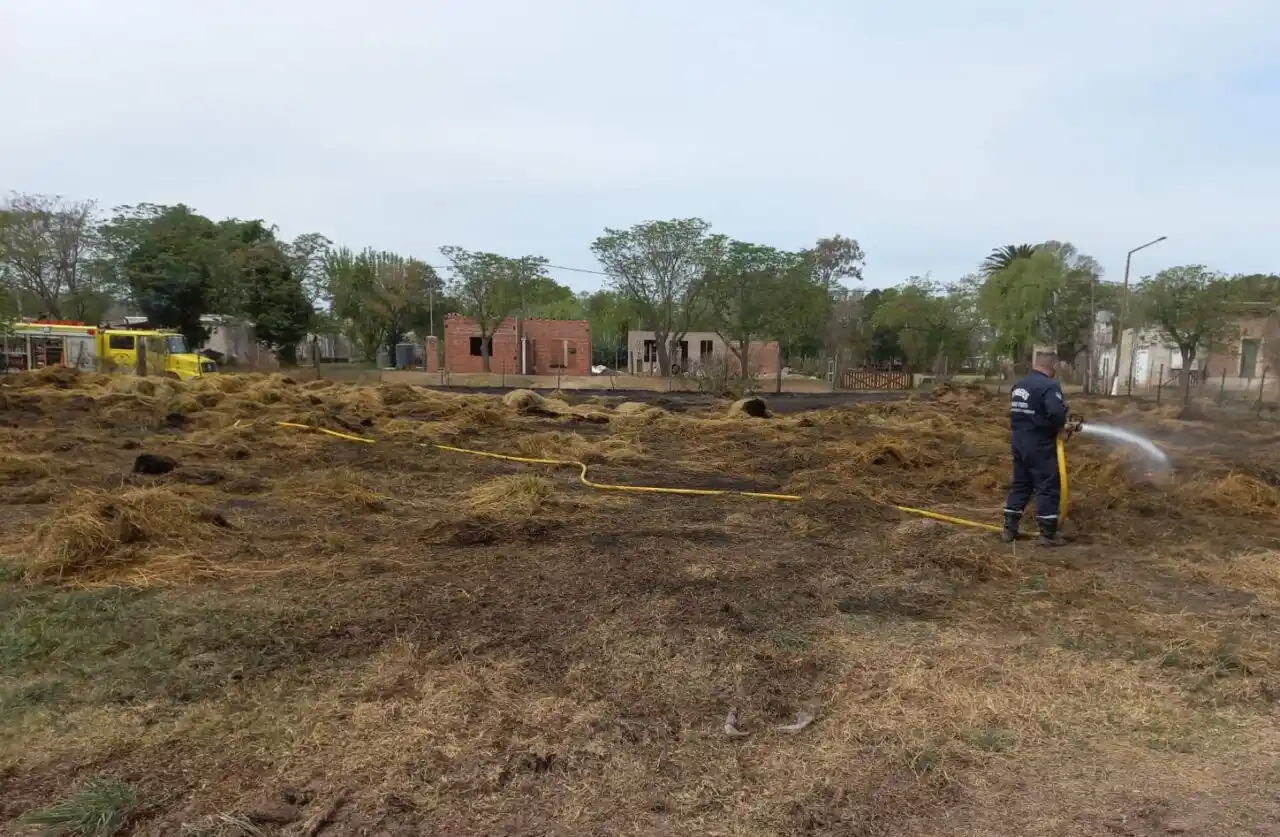 Bomberos de Venado trabajó casi 5 horas para combatir un incendio en Maggiolo