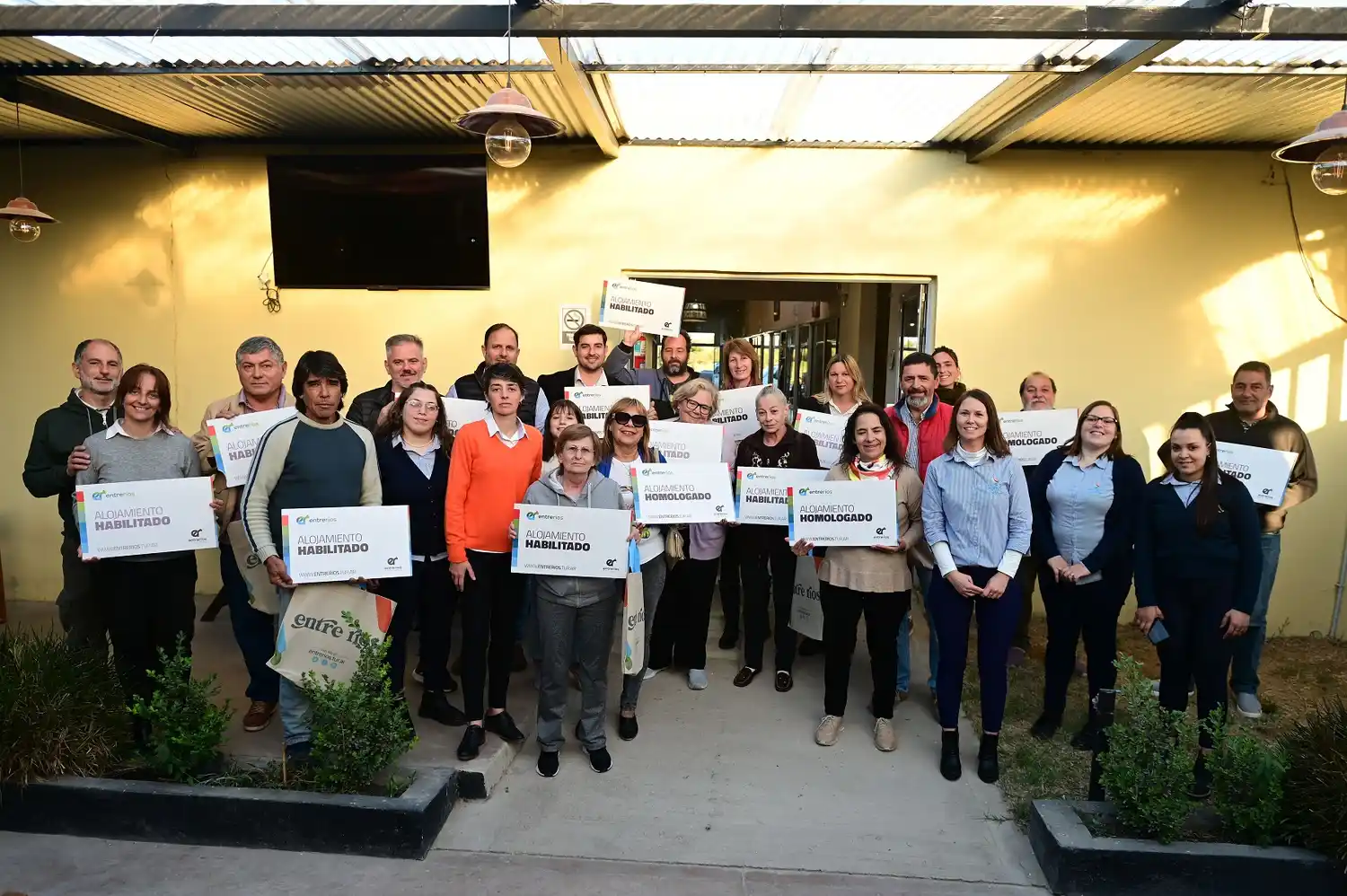 Turismo seguro: Unos 20 alojamientos de Pueblo Belgrano recibieron su Certificado de homologación