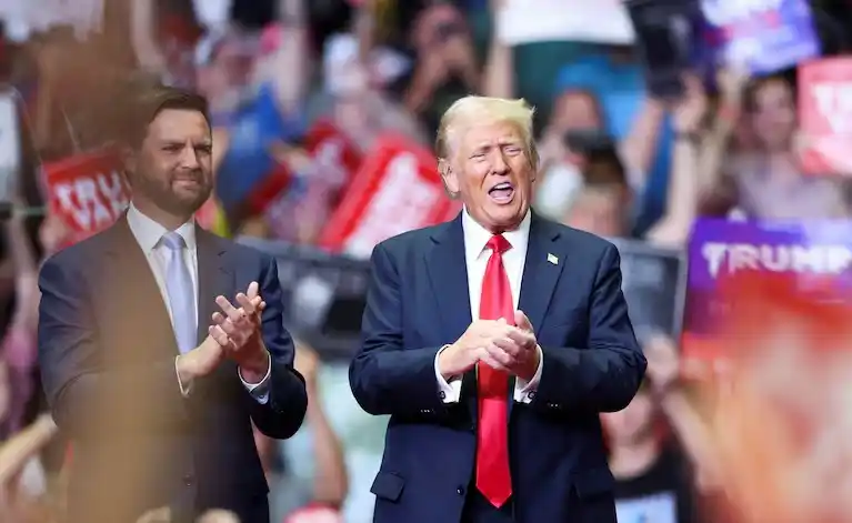 La estrategia que prepara Trump para reconfigurar su campaña política después de la salida de Biden