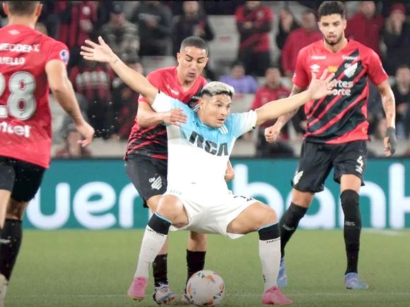 Racing perdió por la mínima diferencia en Brasil