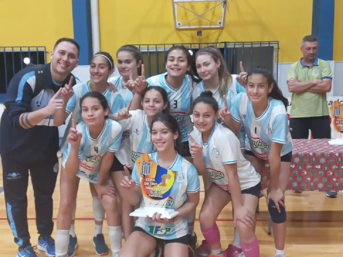 Las Tamberitas festejaron en  torneo abierto de María Juana