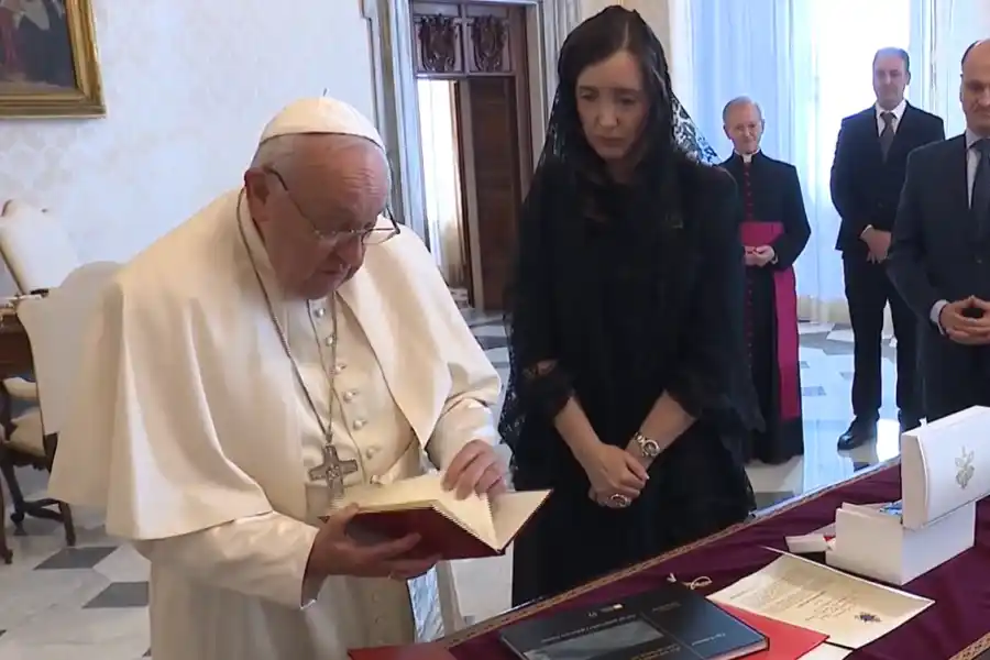 El Papa Francisco recibió a Victoria Villarruel
