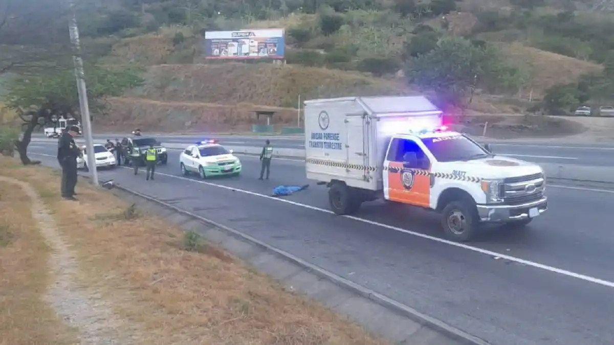 TRAGEDIA EN LA CARACAS -LA GUAIRA: mueren 2 funcionarios de la DGCIM en un accidente de tránsito