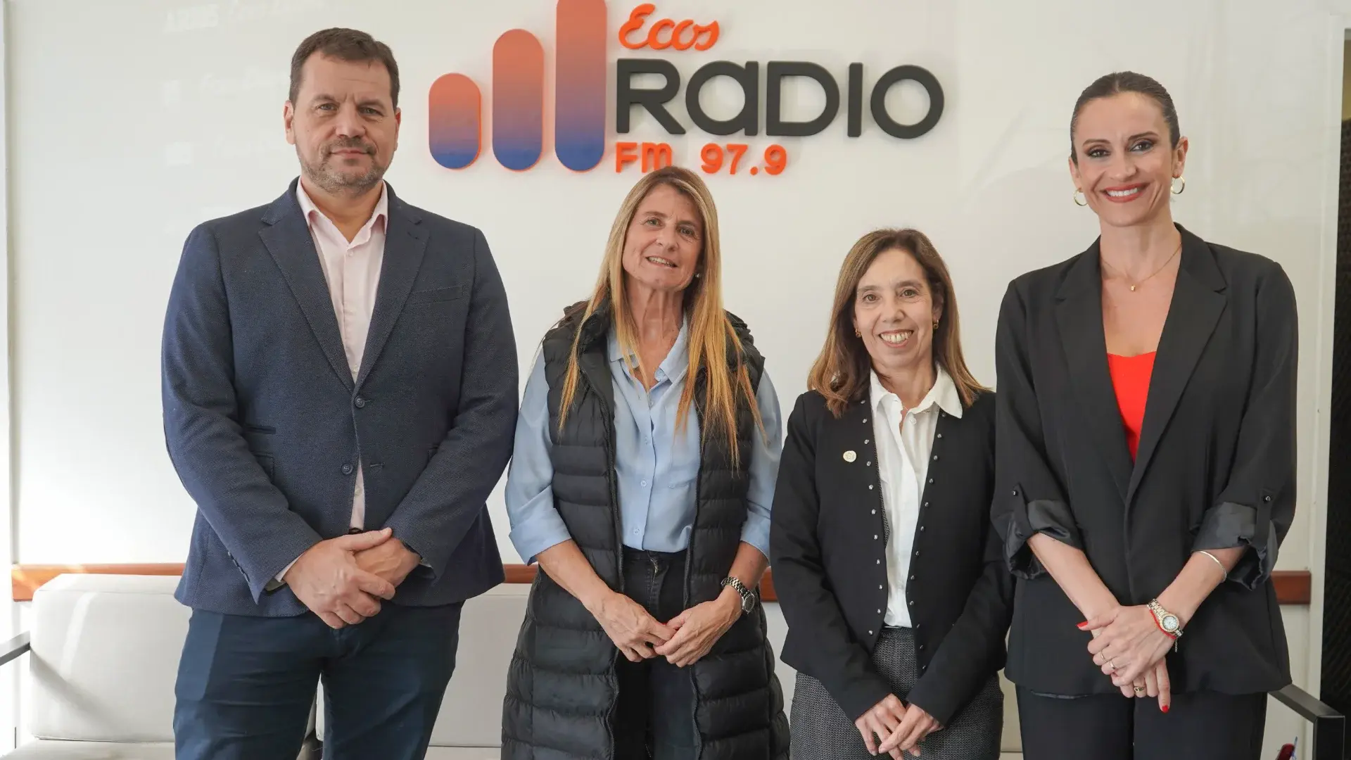 Víctor Pagani, Silvina Besoin, Andrea Salvini y Laura Bulesevich