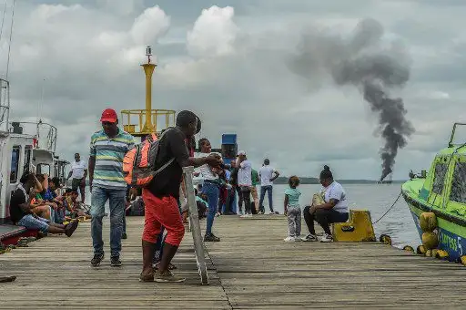 La tripulación estaba  conformada por 14 venezolanos, cinco mexicanos, cinco colombianos, dos ecuatorianos y un costarricense. 