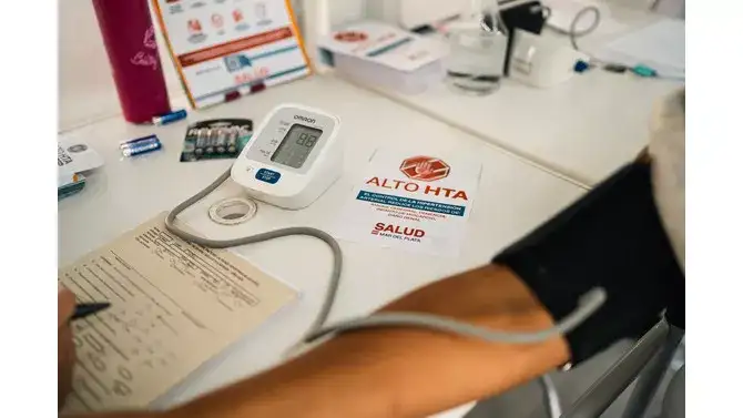 Además, desde el 18 de mayo y durante 30 días, la campaña se instalará en el CEMA, donde se ofrecerán mediciones de presión, asesoramiento y educación nutricional para los vecinos.