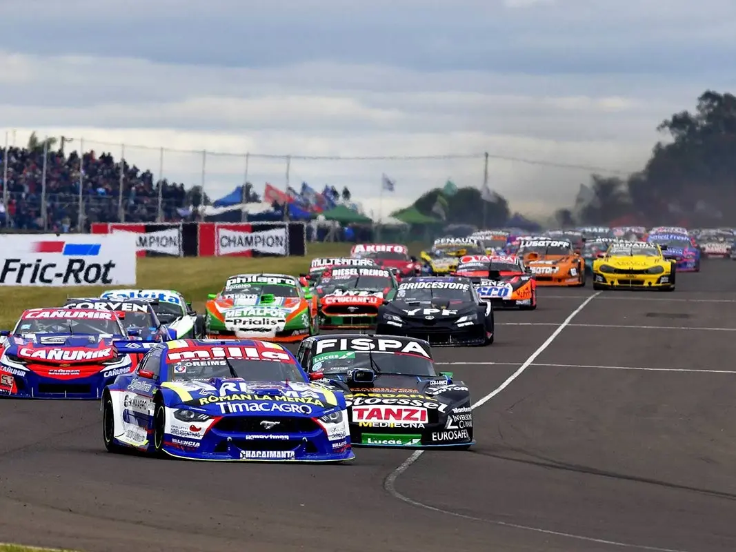 Se disputa la fecha 8 del TC en tierra entrerriana.Foto:Solo Tc
