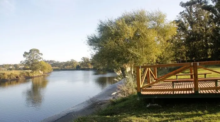 Proyecto para iluminar la ribera con energía renovable