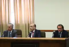 El Tribunal condenó  al policía acusado de violar a su expareja y abusar a su hijastra