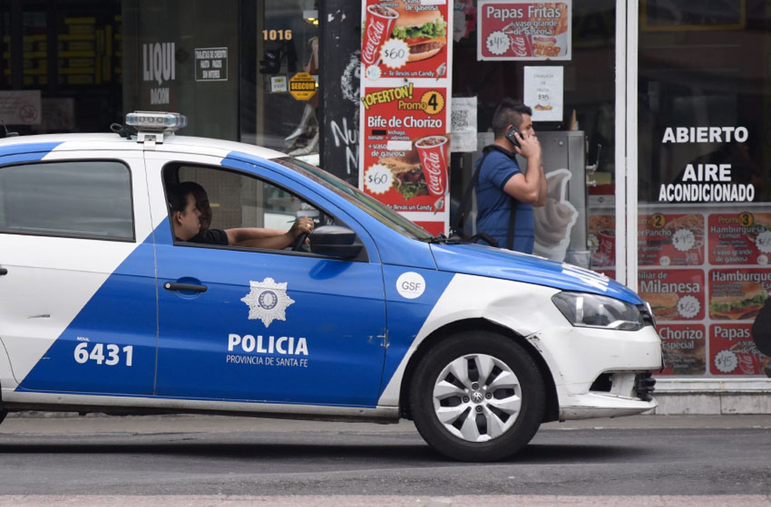 Motoqueros balearon a un joven