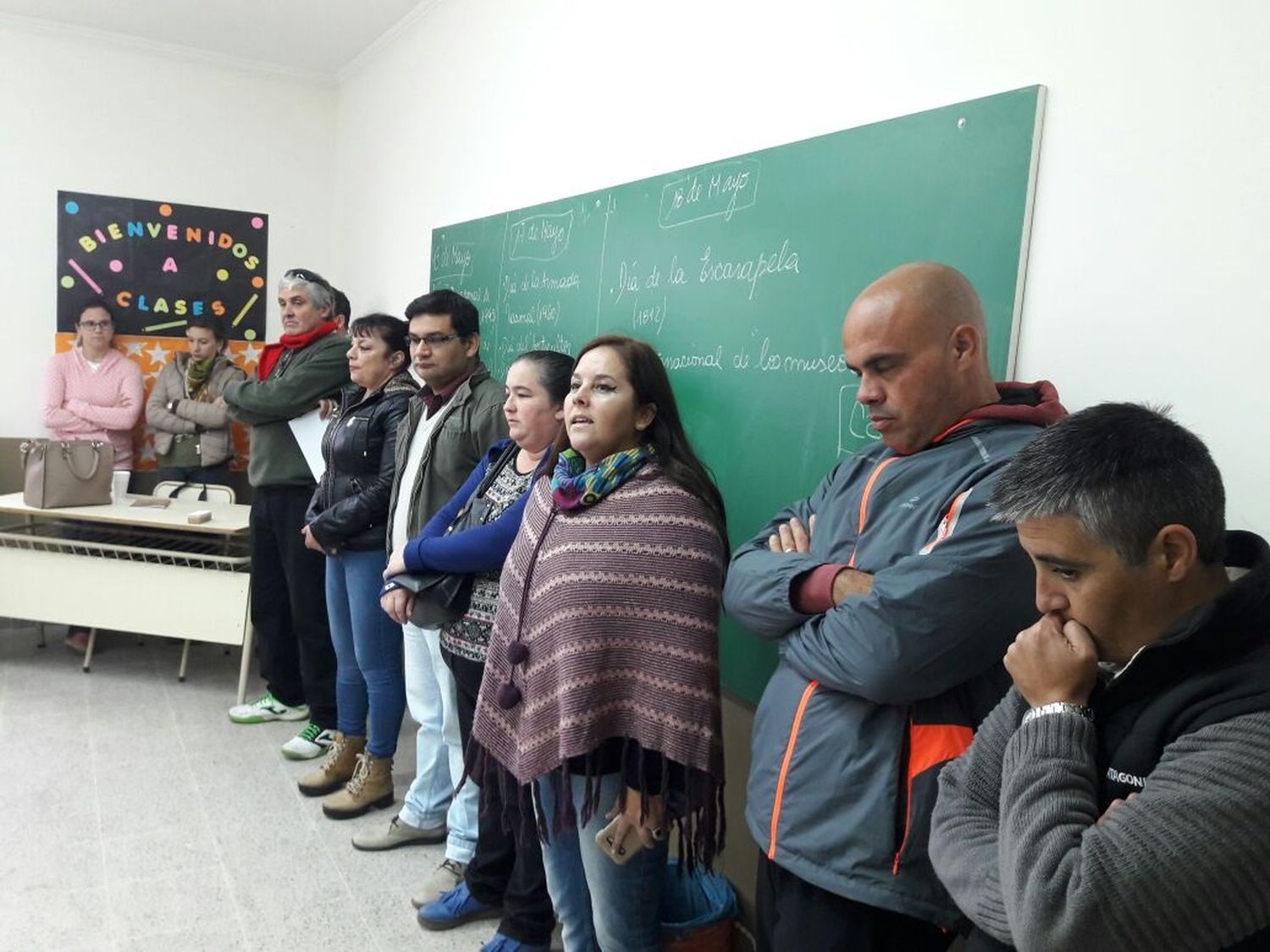 Analizan tomar una escuela en Colón para reclamar sus sueldos