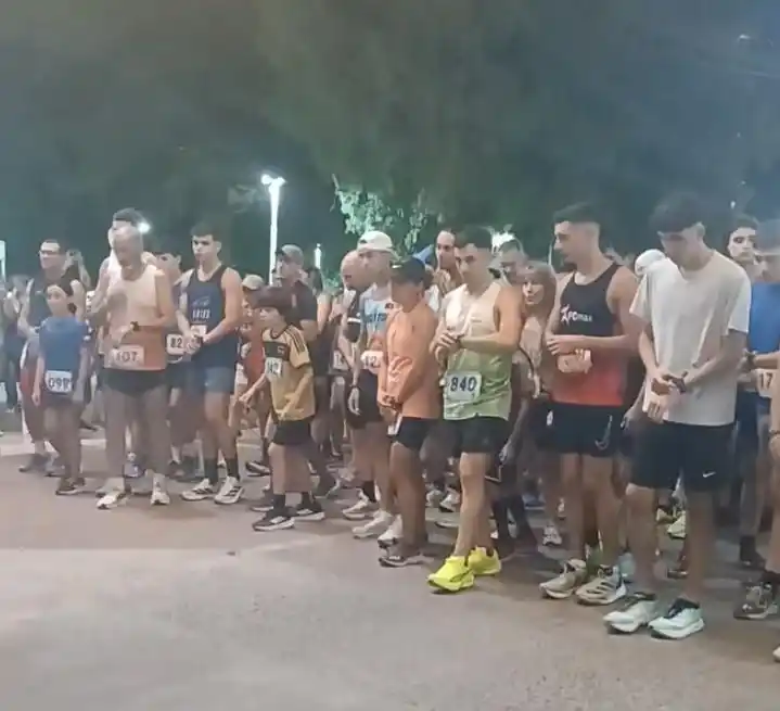 Victoria: Se corrió la Maratón de Carnaval Jorge 'Pollo' Vieyra