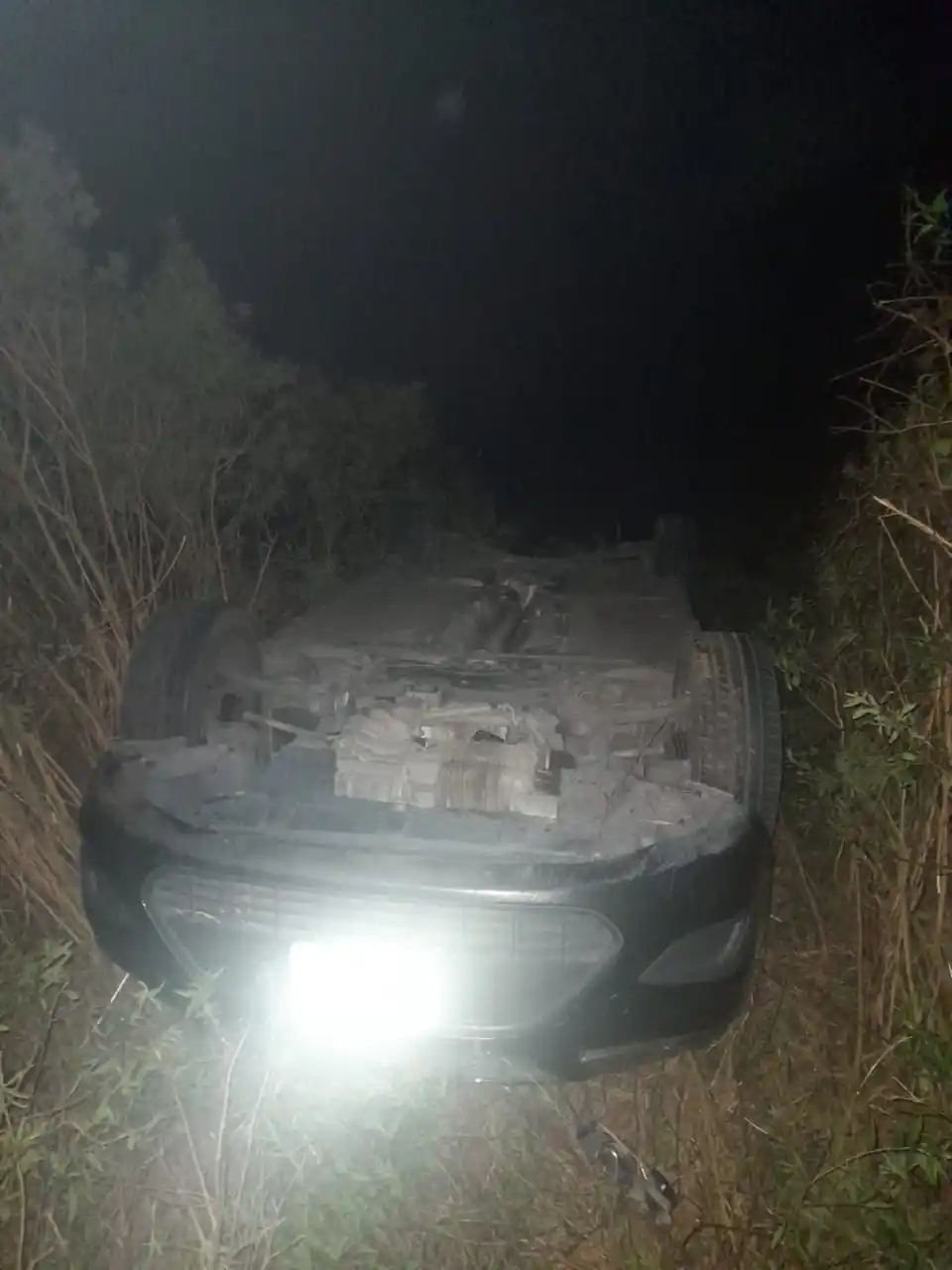 Volcó en cercanía a San Benito