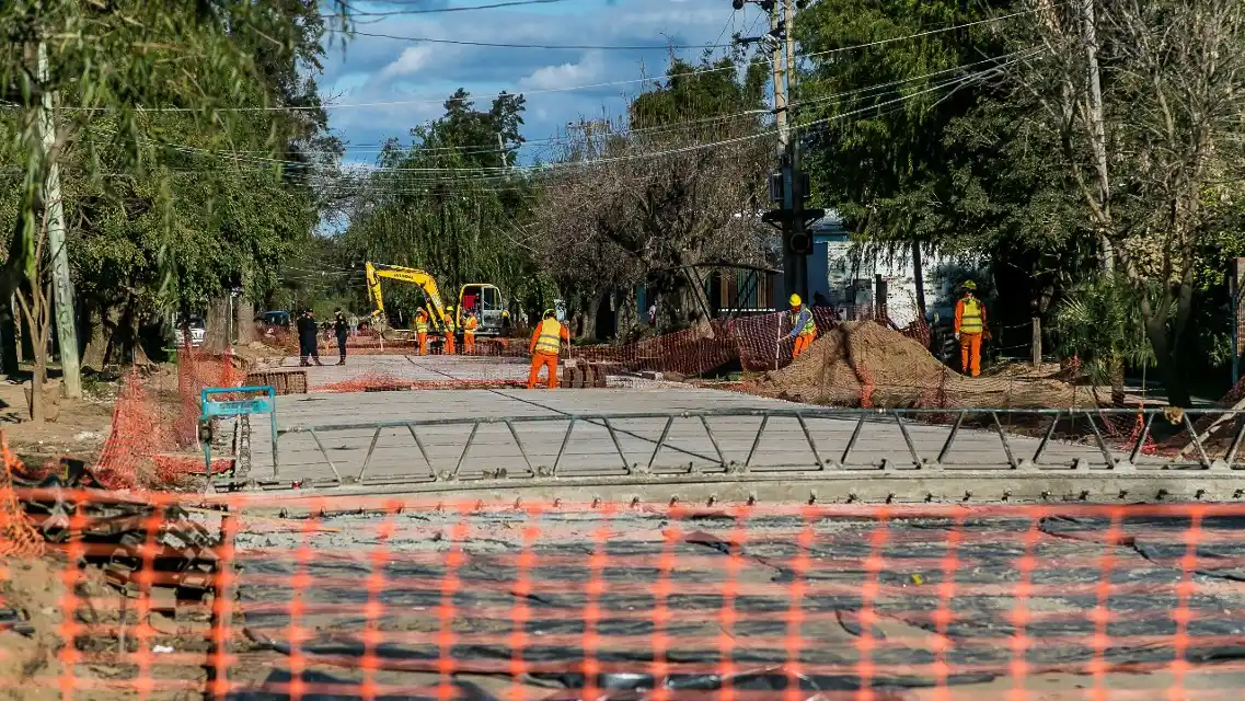 Avanzan las obras de infraestructura en barrio Alto Verde