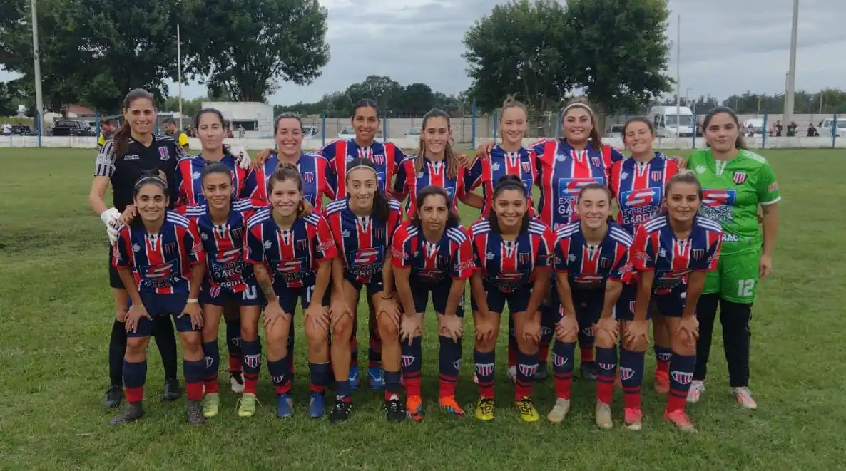 El femenino empezó con goleadas, dos resultados parejos y un empate 4-4