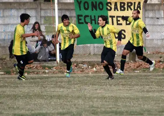 De la mano de Álvarez y Cabeza, Sarmiento vapuleó a Central