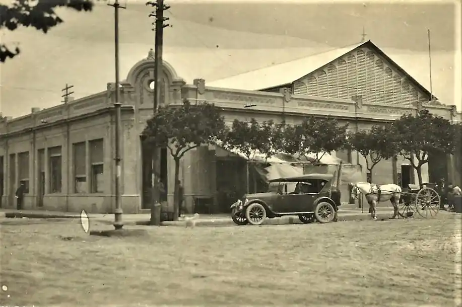 El Mercado Municipal en los tiempos del relato de Piendibene  (Archivo Gráfico y Museo Histórico)