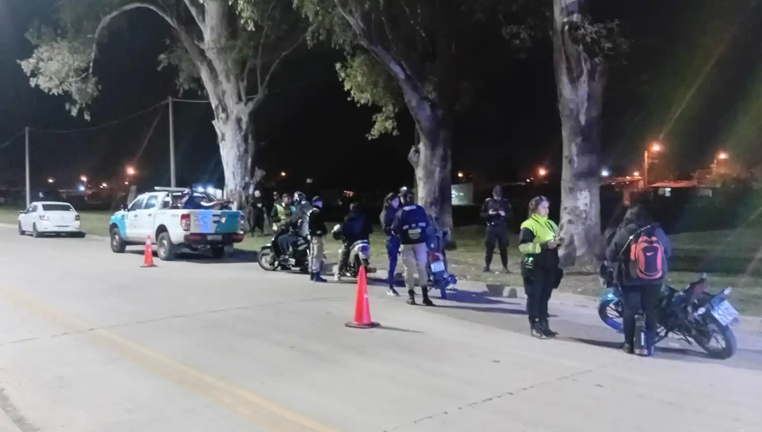Operativos de control en Rafaela: identificaron a 35 personas y secuestraron dos motos - 3