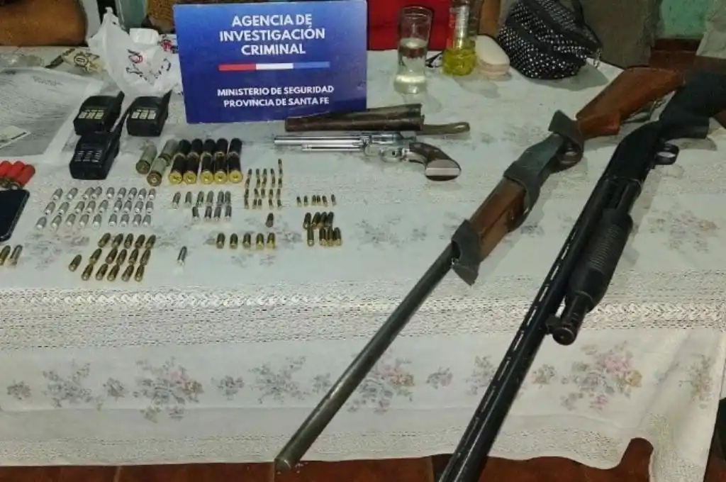 Allanaron su casa, secuestraron armas y se descompensó