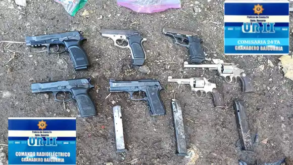 Detuvieron a un hombre que enterró siete armas de fuego en su patio