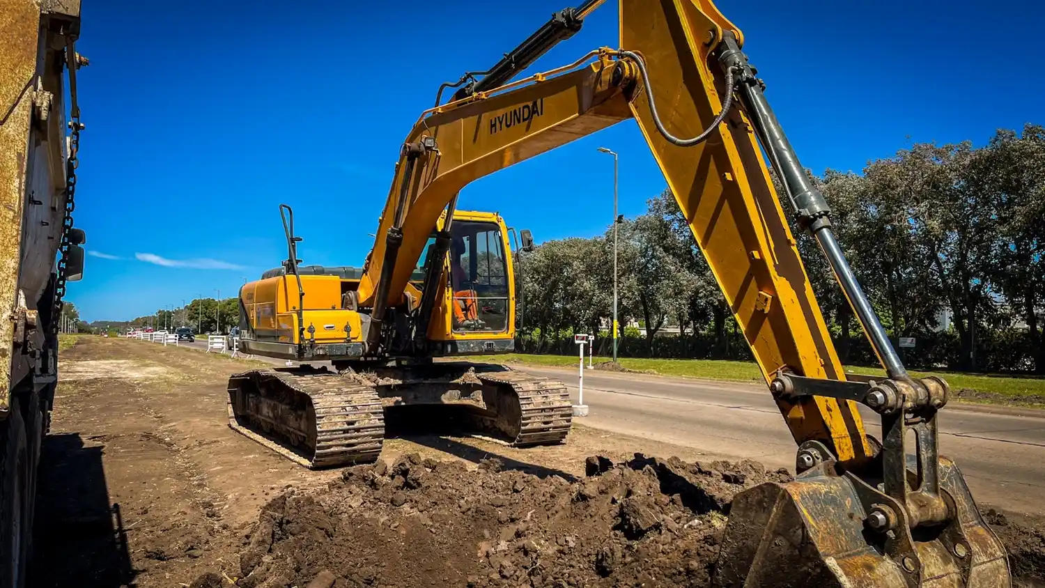 La intervención contempla 800 metros lineales por carril.
