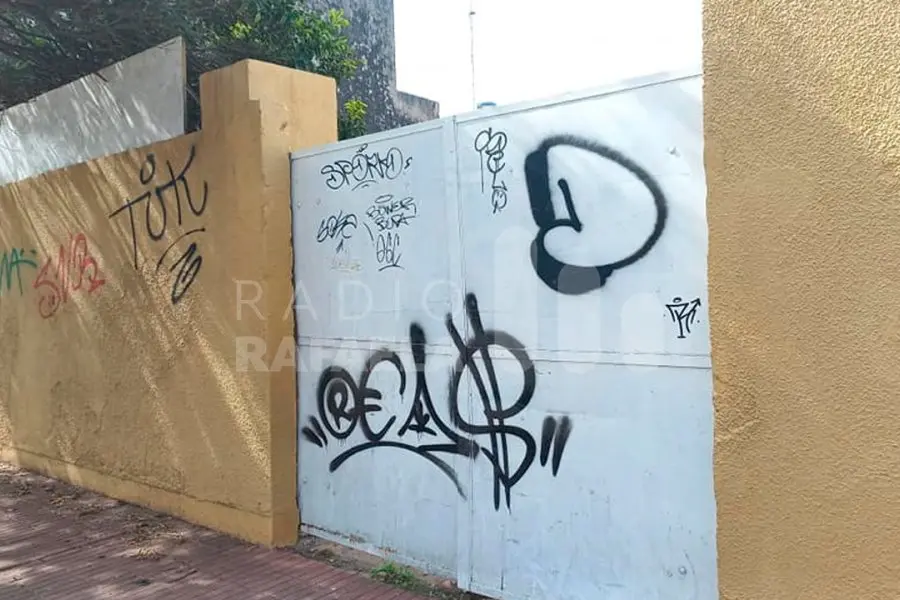 Ben-Hur fue víctima de vandalismos: "La recuperación de la fachada significará un alto costo para la institución"