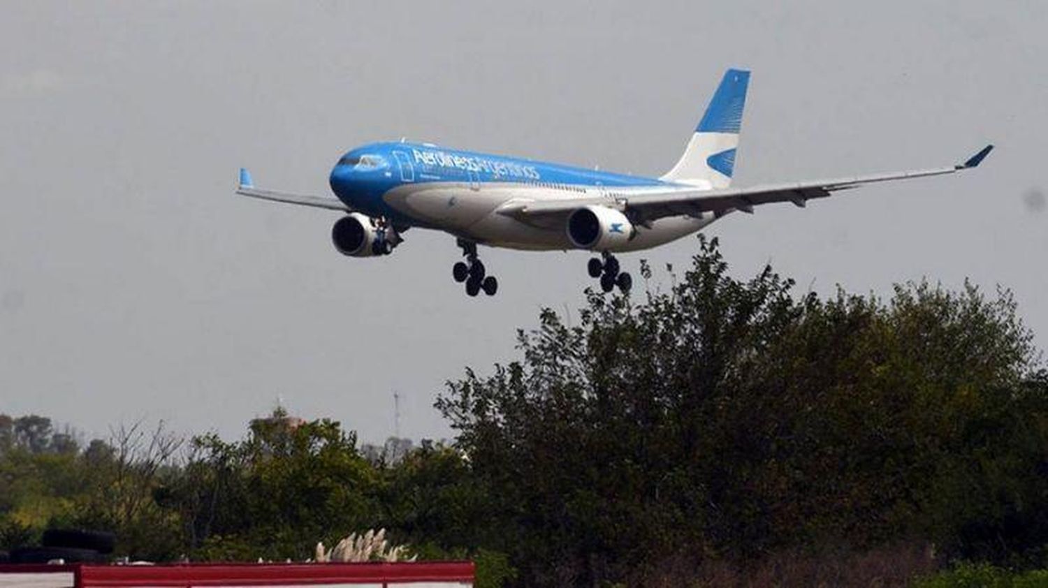 Los pasajes de avión por Argentina tuvieron aumentos de hasta un 17.500% en los últimos cinco años