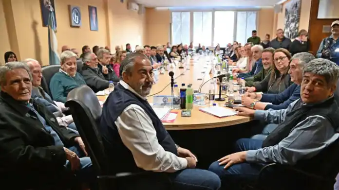 Los representantes gremiales, en reunión