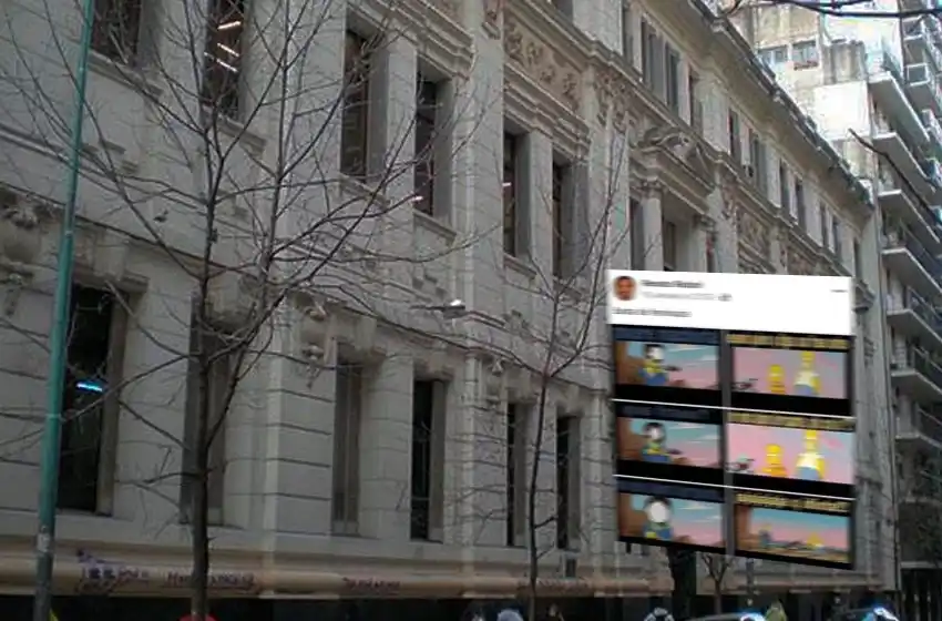 Cuestionan a un docente por publicar en sus redes un meme machista: «Basta de feminazis»