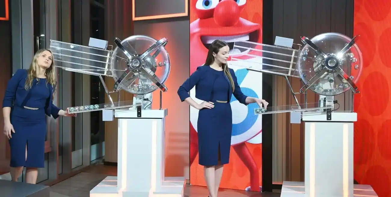 Sorteo de Quini 6. Foto: Manuel Fabatía